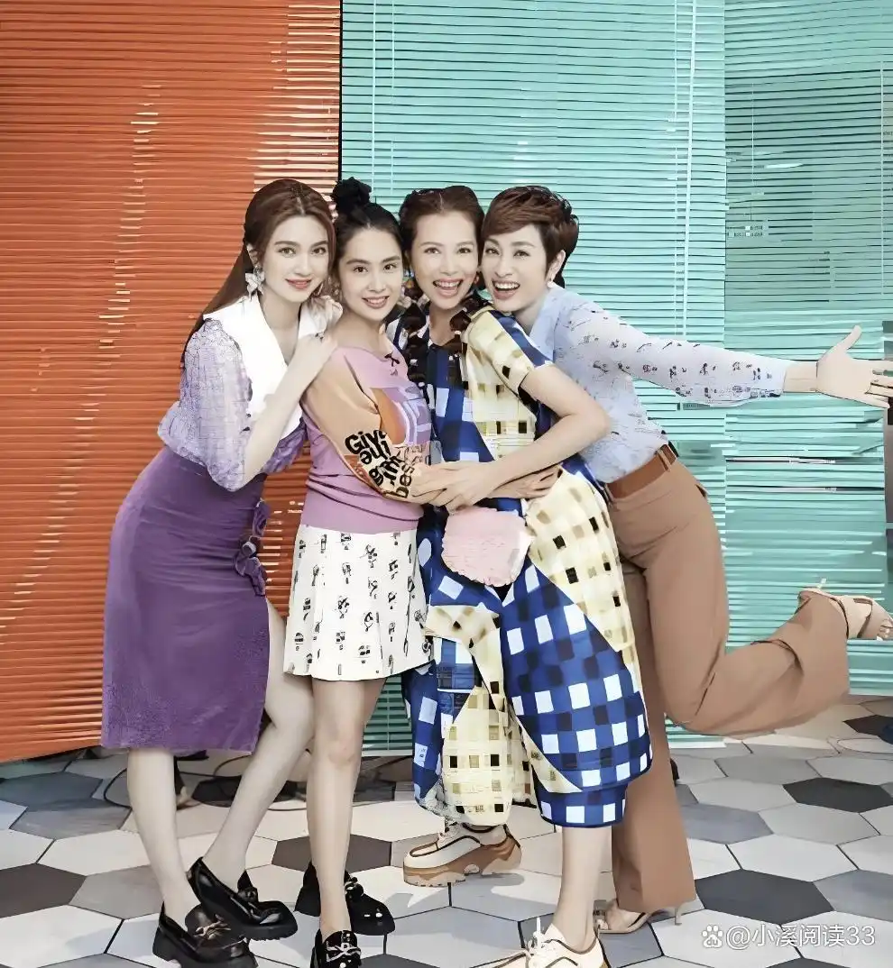 小骨架女明星_身高数据_官方身高
