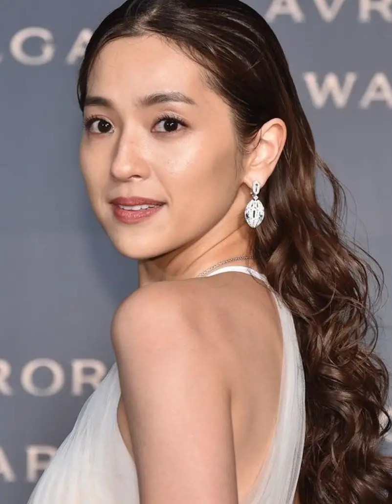 混血女星身材比例_日本女明星身材_高挑av女明星