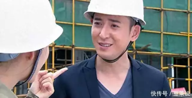 他曾是“农民工”，只因长相帅气，从工地搬砖成长为“横店一哥”