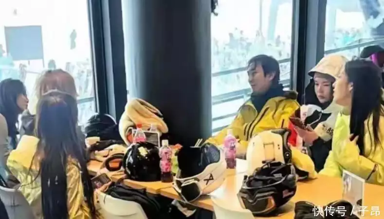 国民男友卷入_美女解约事件_明星黑料太多,