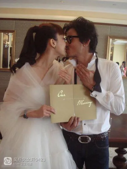 张卫健张茜相恋19年恩爱如初_娱乐圈有多少明星夫妻_明星夫妻真爱案例